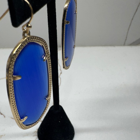 KENDRA SCOTT Elegant Blue and Gold Earrings - Picture 6 of 7
